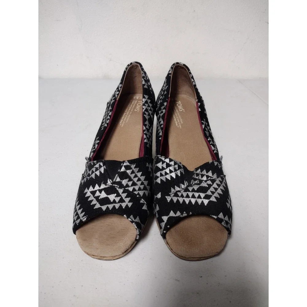 TOMS Womens Black Silver Geometric Triangle Cork Wedge Peep Toe Sandals Size 9.5